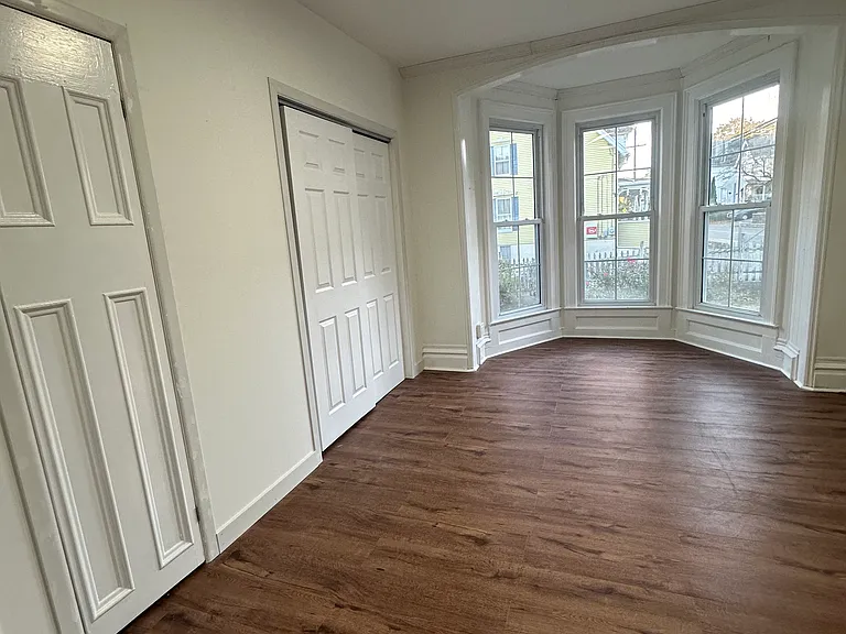 73 Asylum St #1 — Photo 10