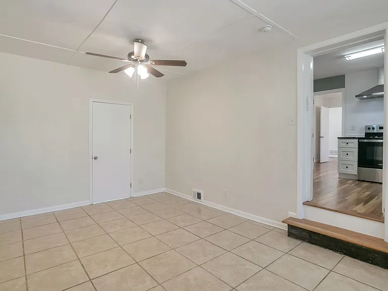 3036 Santa Monica Dr — Photo 23