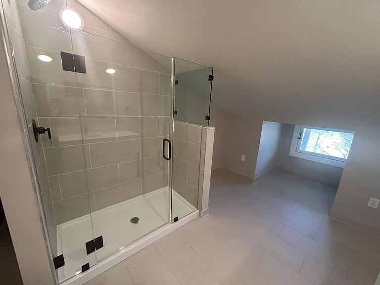 3805 Franklin Blvd #301 — Photo 44