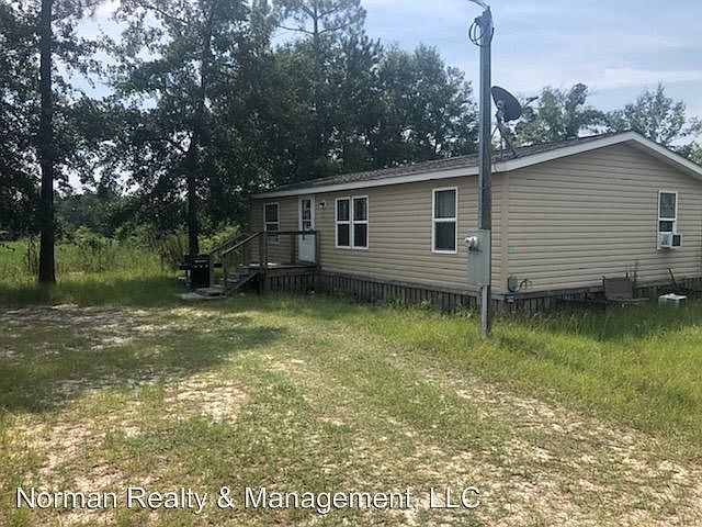 2nd image of 418 Rut Rd SE