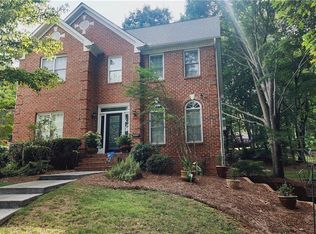 2221 Meadow Hill Rd, Winston Salem, NC 27106