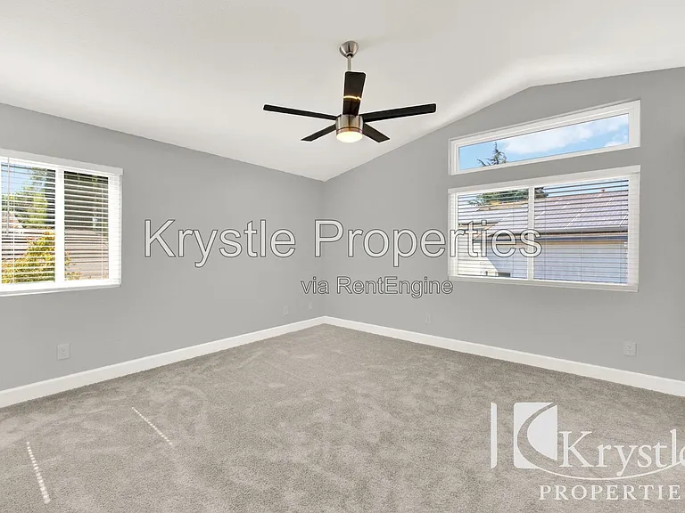 824 Cedarcrest Dr — Photo 20