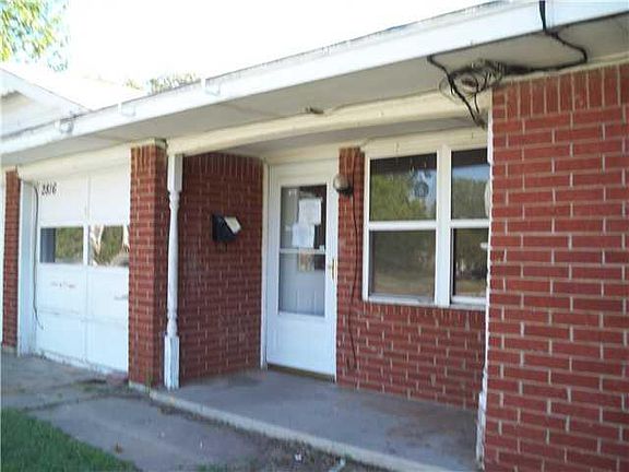 2nd image of 2816 N Peniel St