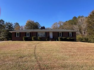 114 Brookhaven Dr, Greenwood, SC 29646
