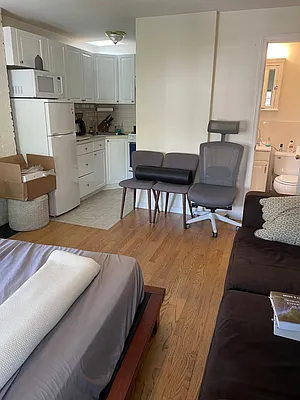 Rented by Downtown Realty Group LTD | media 15