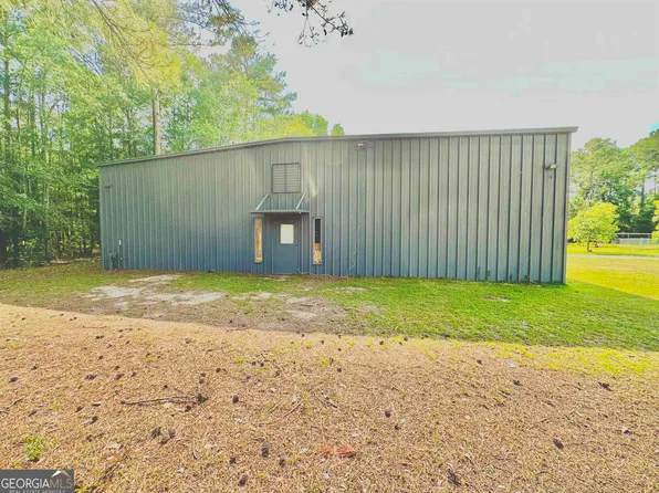 12111 Henry St, Claxton, GA 30417