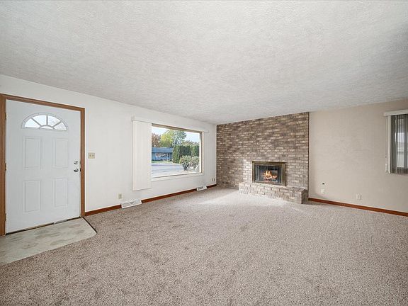 4th image of 13303 E 6th Ave