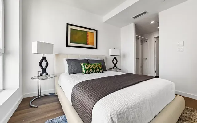 Rented by Compass | media 22