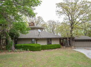 1303 N Point Dr, Cleveland, OK 74020