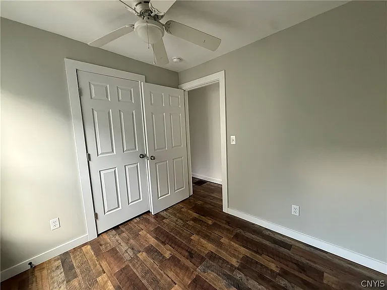 610 N McBride St — Photo 16