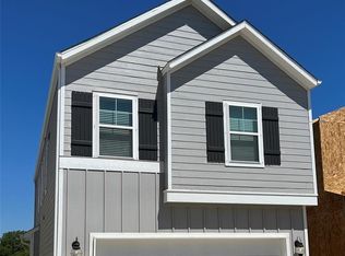 705 Seabreeze Dr, Kemah, TX 77565