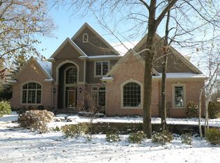 W283N3844 Yorkshire Trce, Pewaukee, WI 53072