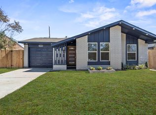 10807 Segrest Dr, Houston, TX 77047