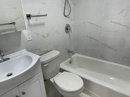 Rented by Joe Gotham LTD | media 15