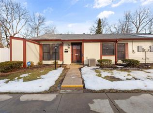 2438 Forest Shadows Dr, Saint Louis, MO 63136