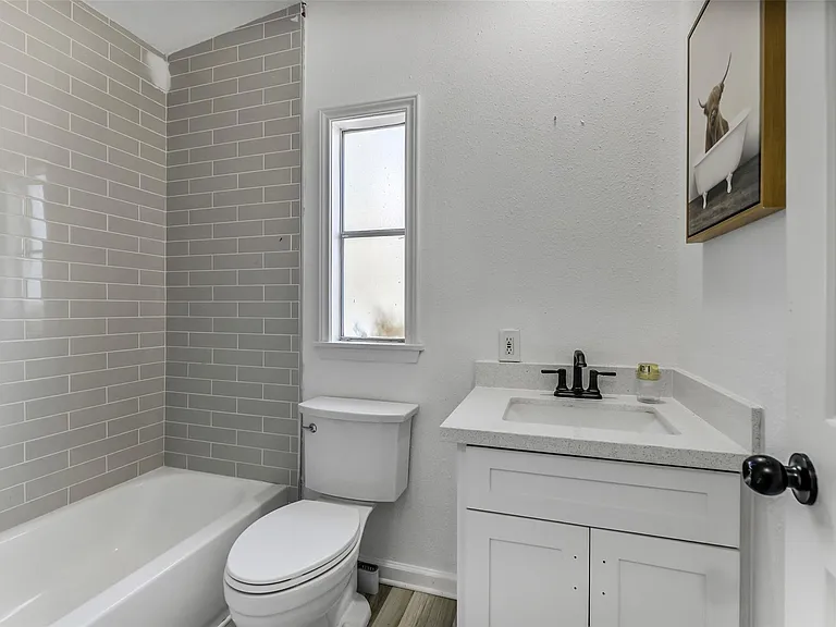 21507 Juliann Alyes — Photo 28
