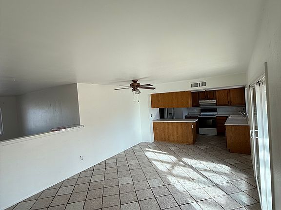 5th image of 4147 W Diana Ave