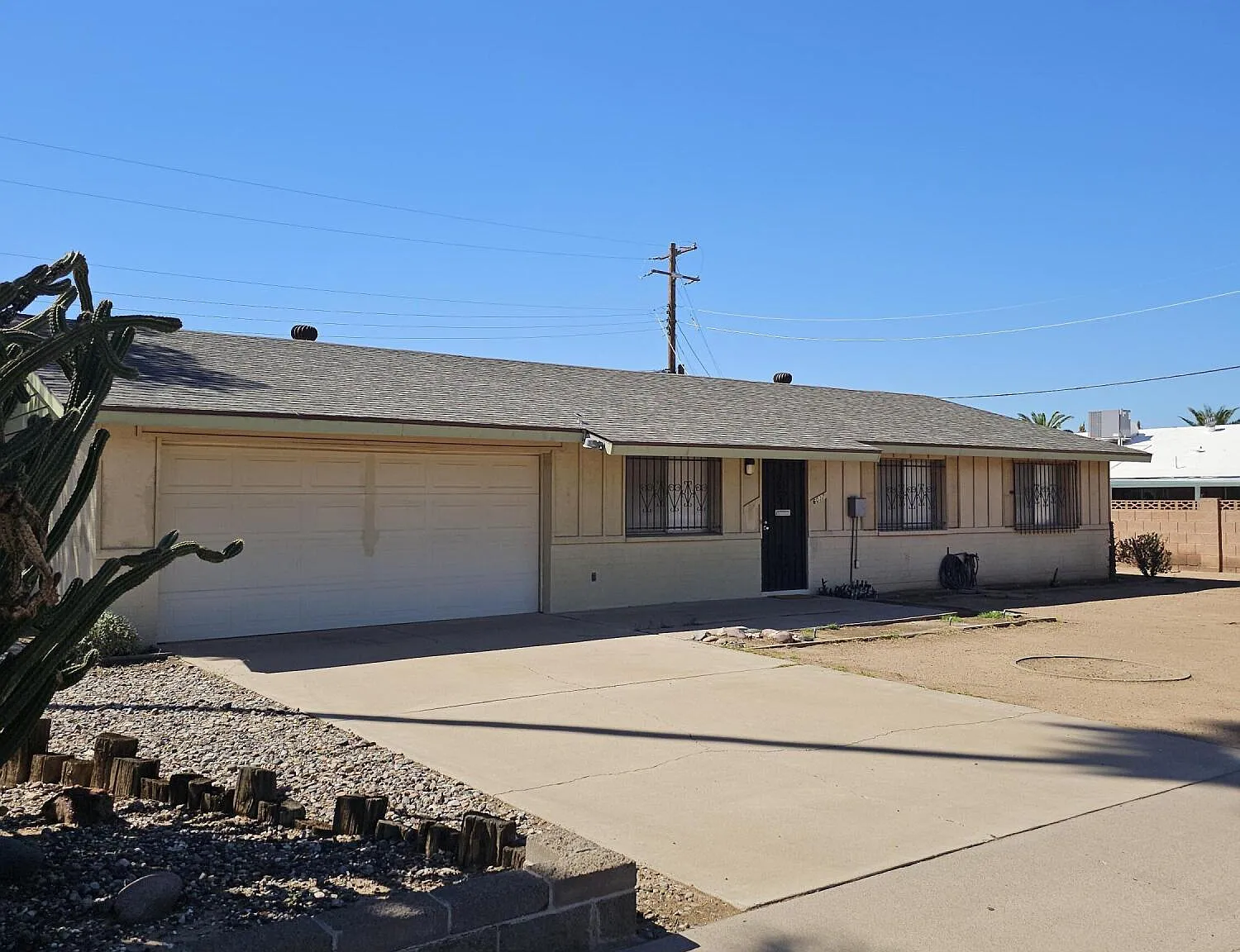 3 bed, 1.5 bath, 1333 sqft, $1,800 — Photo 1