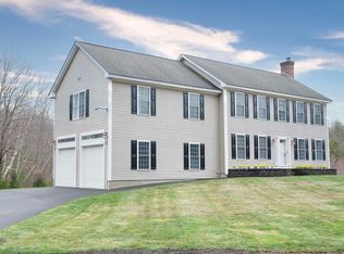 7 Shaker Ln, Hampstead, NH 03841
