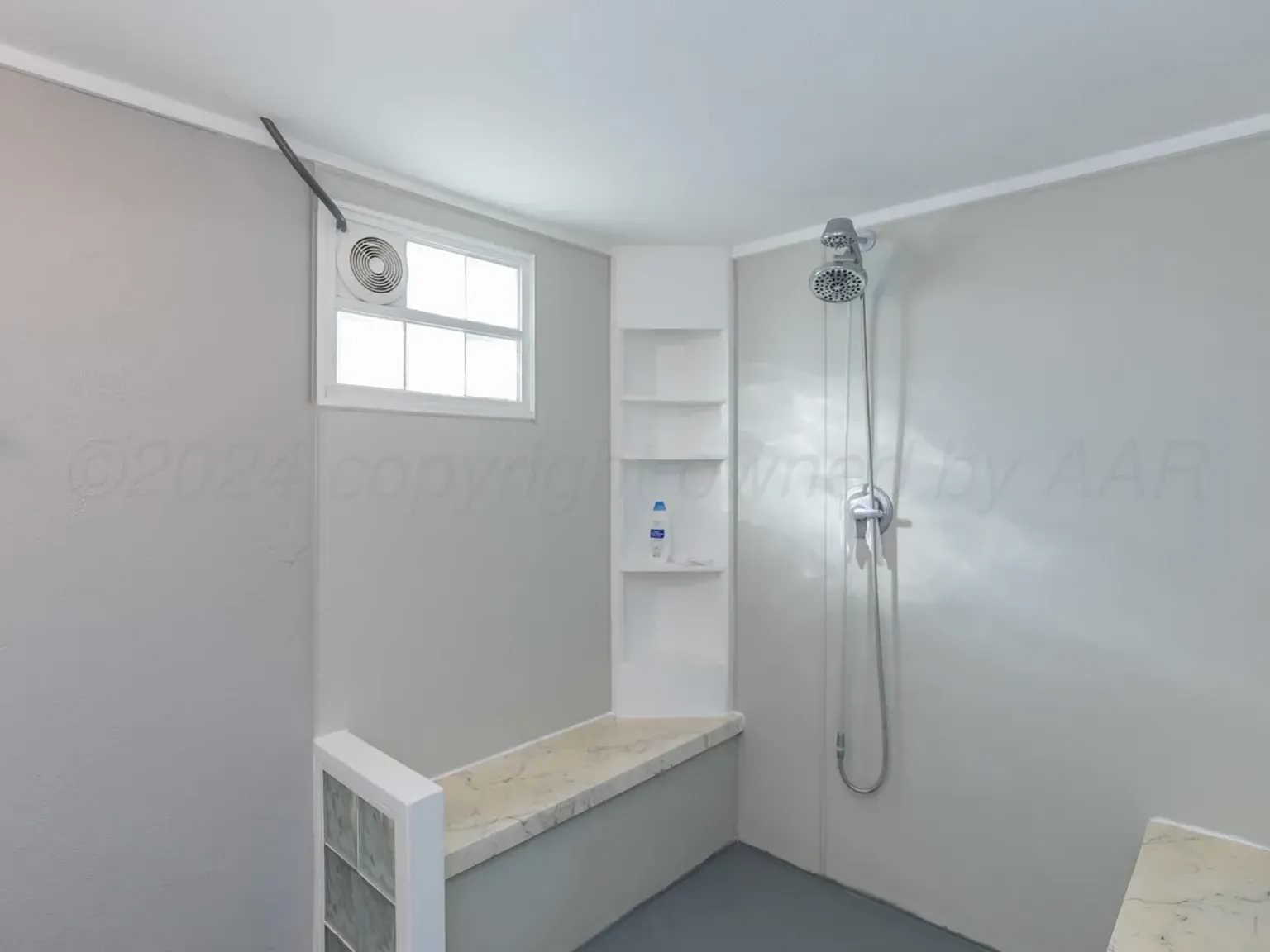2 bed, 1000 sqft, $1,200 — Photo 3