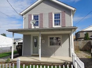 627 Simpson St, Throop, PA 18512