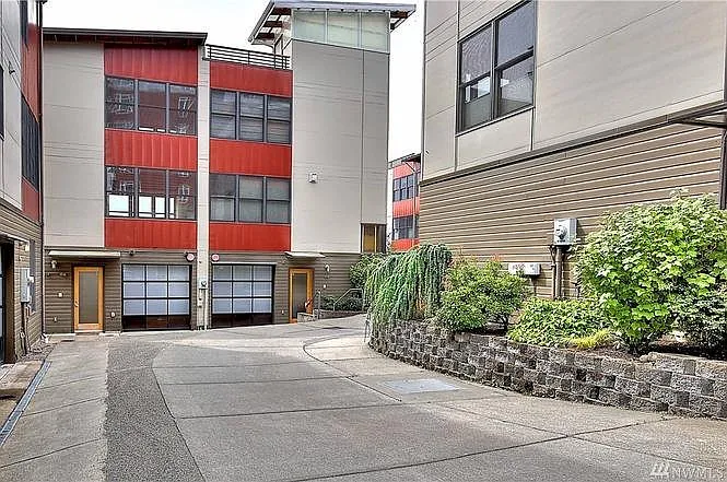 416 6th Ave — Photo 4
