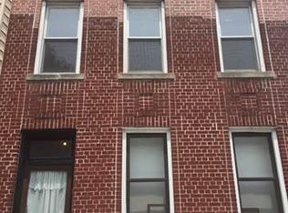 422 S 4th St, Brooklyn, NY 11211