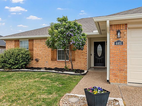 3rd image of 4401 Lacey Cir