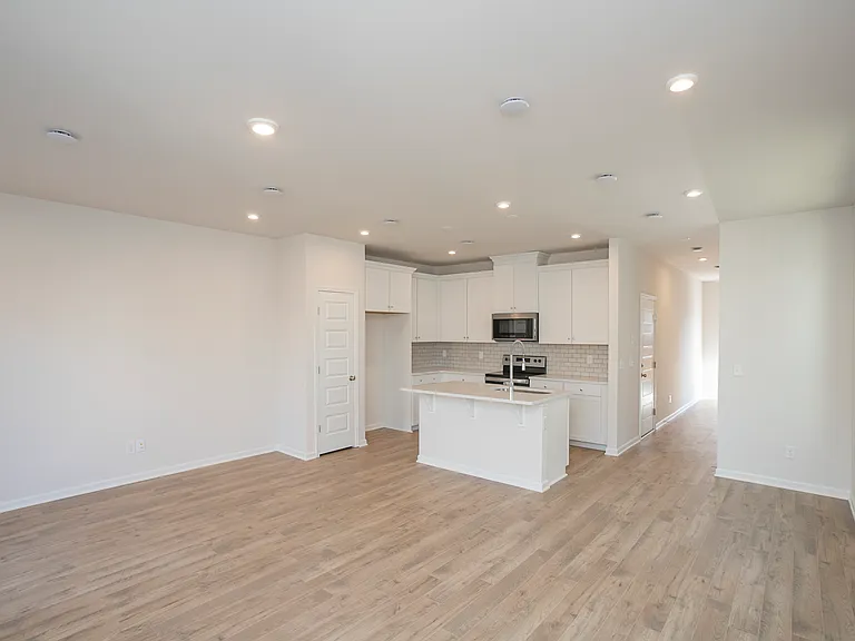 5342 Bellflower Hls — Photo 9