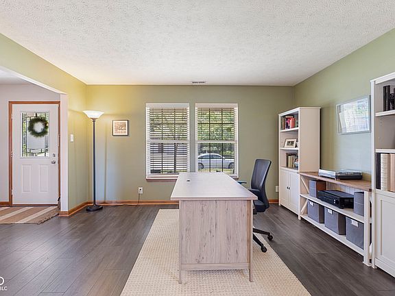 5th image of 5535 Newport Ave