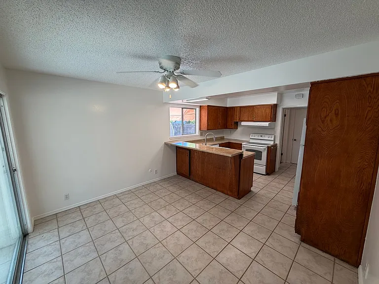 6446 Belgrove Way — Photo 4