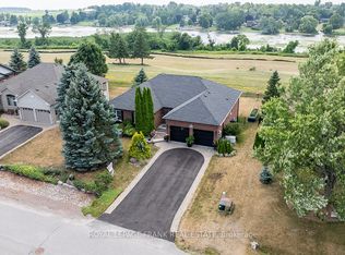 202 Southcrest Dr, Kawartha Lakes, ON L0C1G0