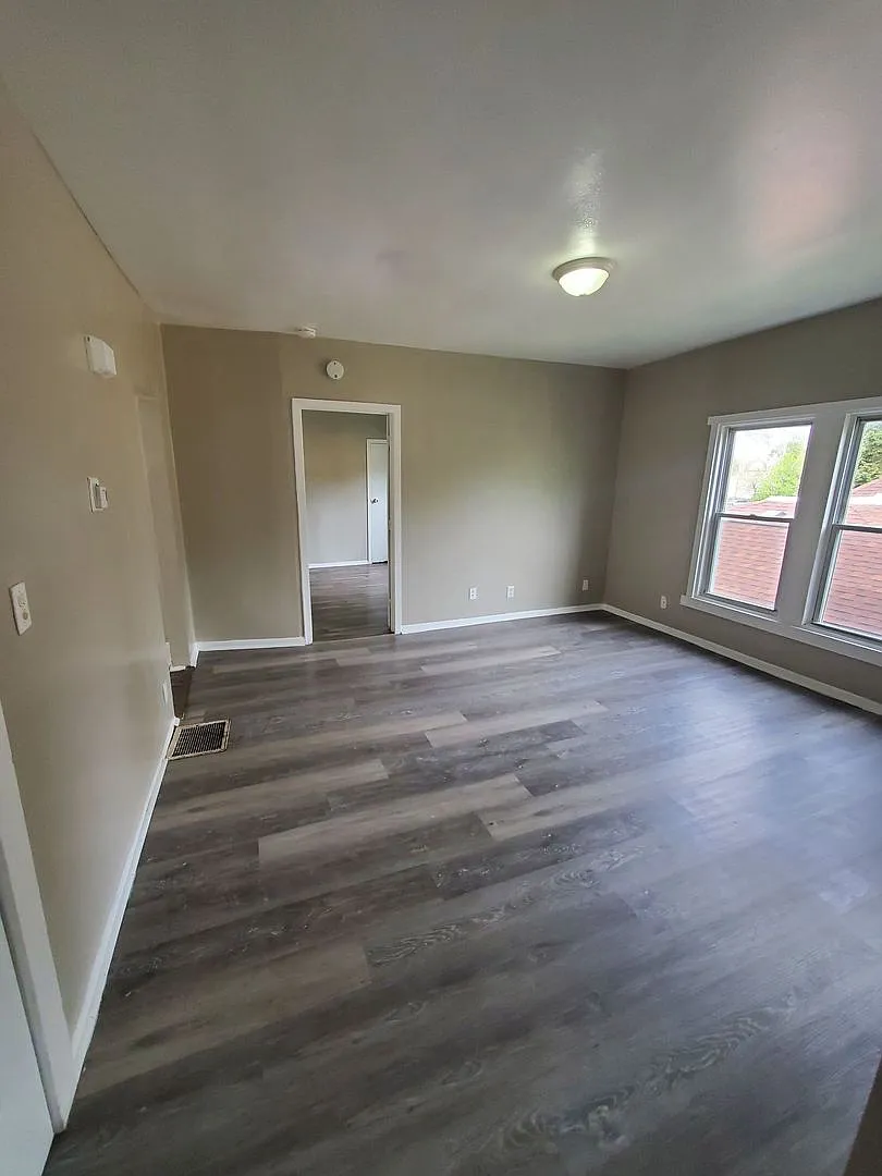 1108-1110 61st St. (Duplex) — Photo 3