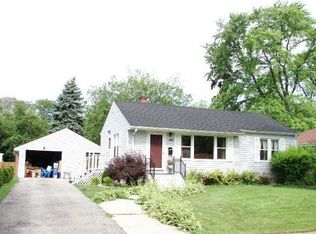 142 S Highland Ave, Lombard, IL 60148