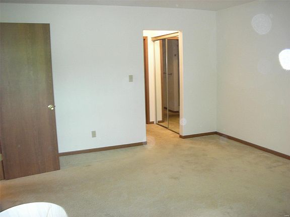 5th image of 4339 Sunridge Dr APT D