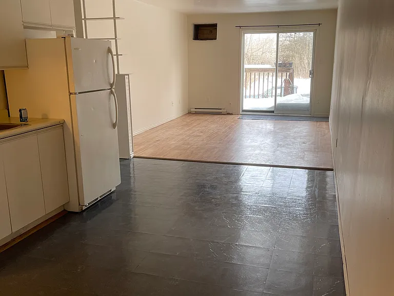 303 Killaly St W — Photo 21