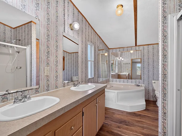 875 W Farm Road 71 — Photo 17