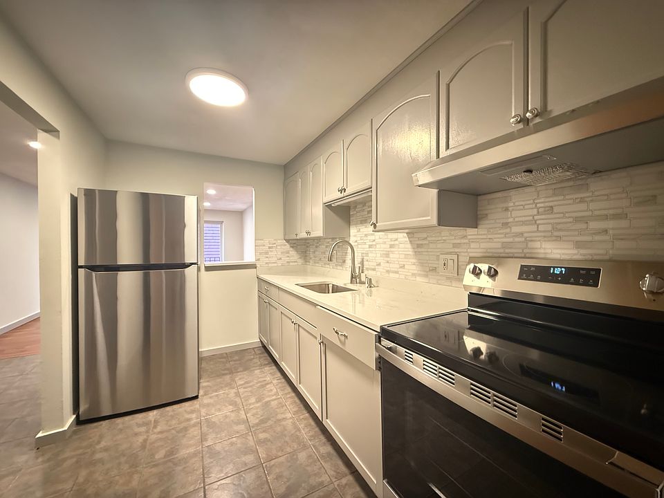 1st image of 33 Cary Ave APT 7