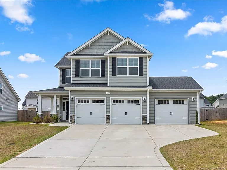 1319 Water Leaf Dr — Photo 2