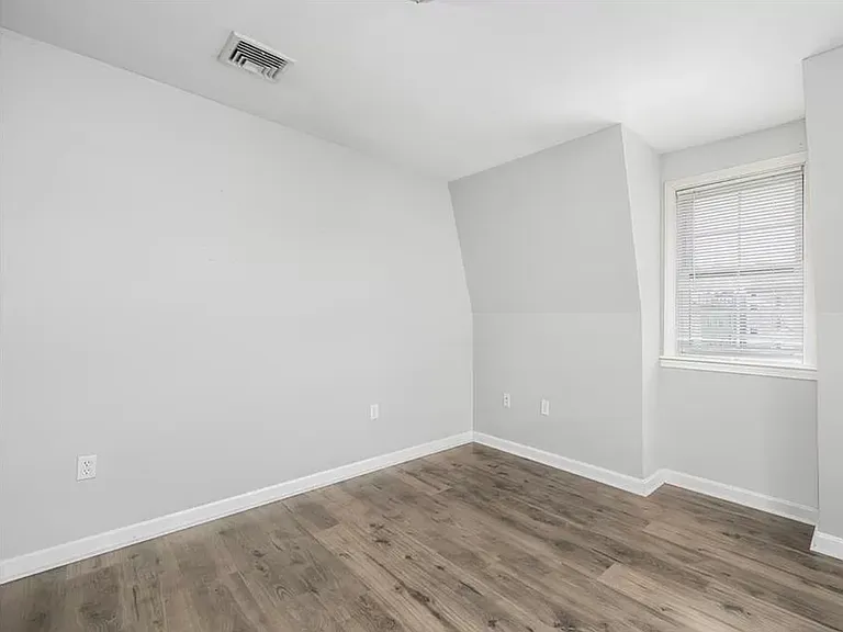 86 Grove St #2 — Photo 9