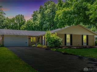 2520 Delavan Dr, Dayton, OH 45459