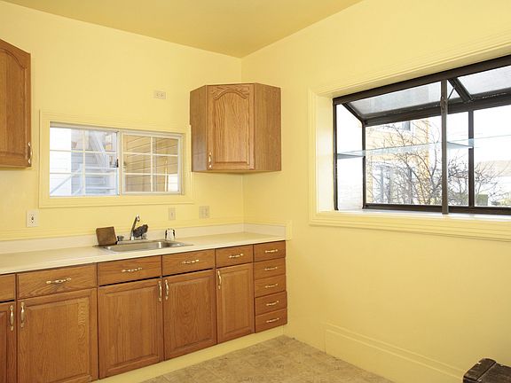 Charming kitchen