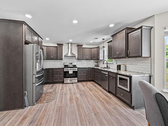4th image of 126 Sprouse Ln