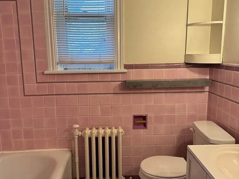 636 N New St — Photo 7