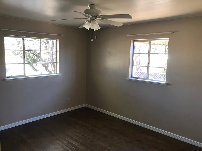 5702 Macon Ln — Photo 7