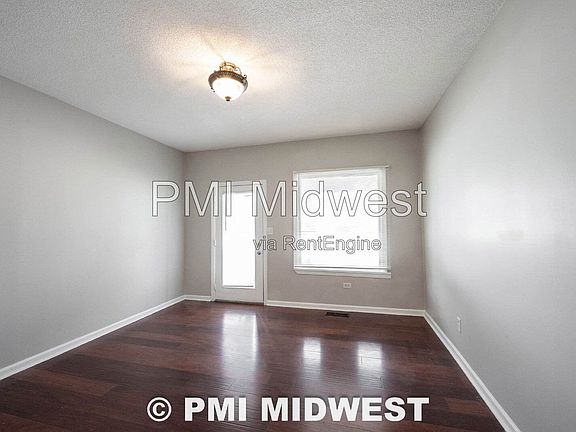 4th image of 437 Fulton St