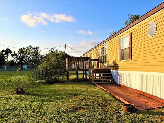 2nd image of 7483 County Road 215a