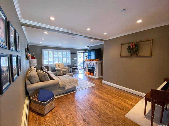4th image of 33 New Hampshire Ave