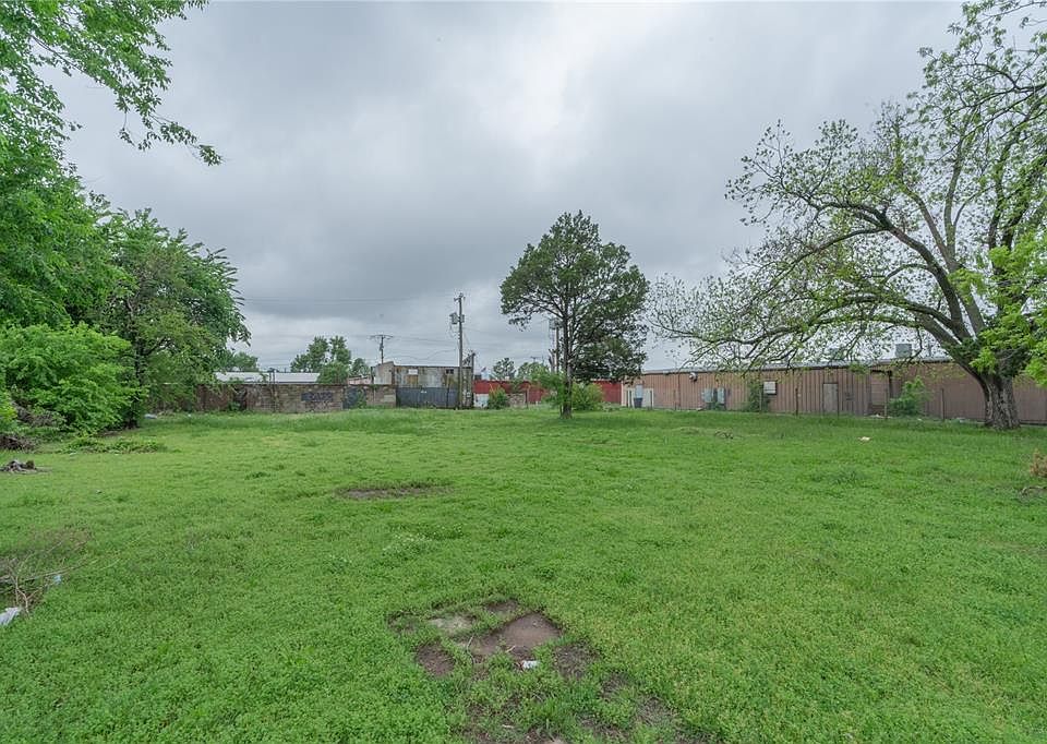 2nd image of 1928 NW 7th St Lot 15