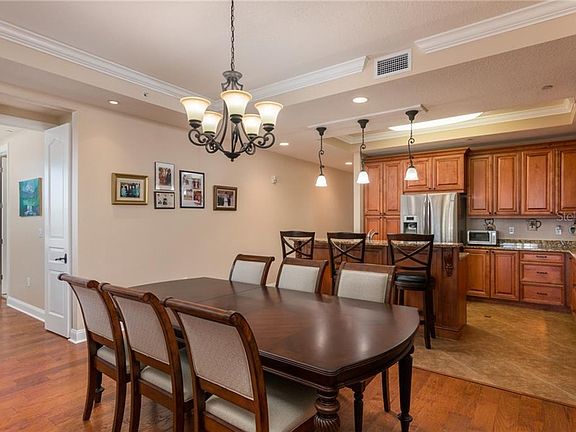 5th image of 202 Windward Psge APT 401